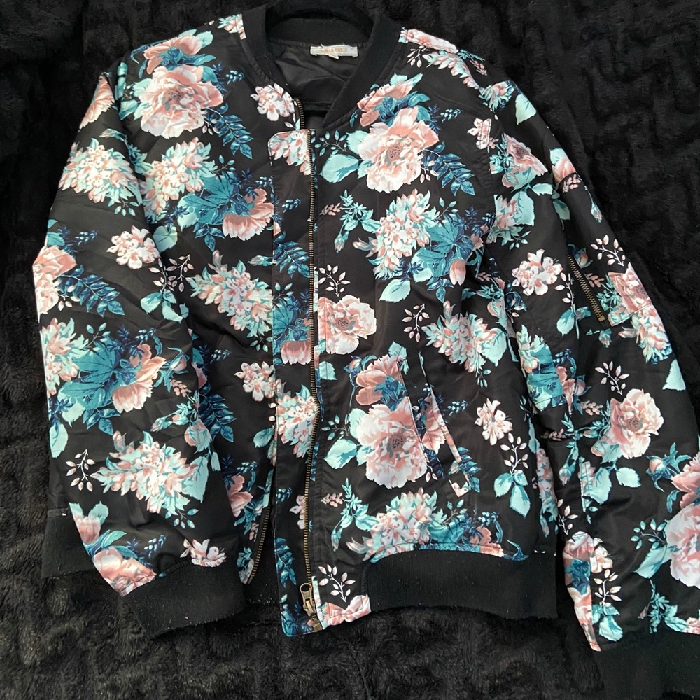 Floral bomber jacket🌺